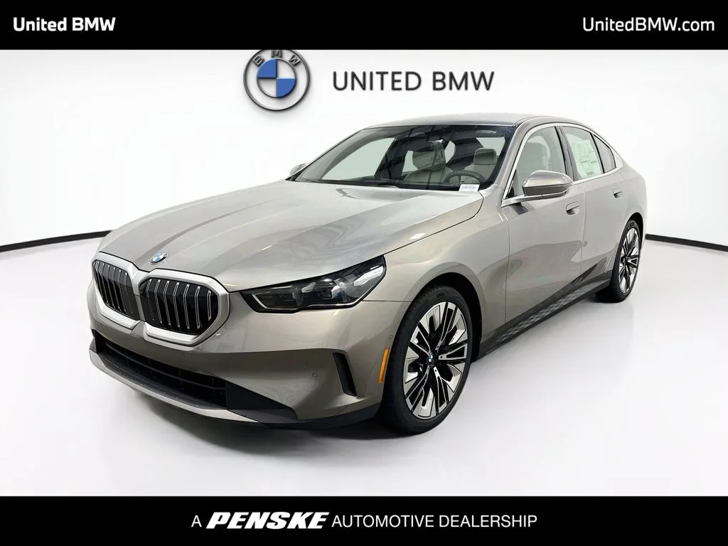 New 2027 Oxide Grey Metallic BMW 530i image 1