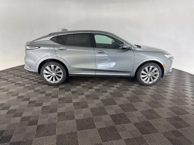 Used 2025 Gray Buick Avenir image 5