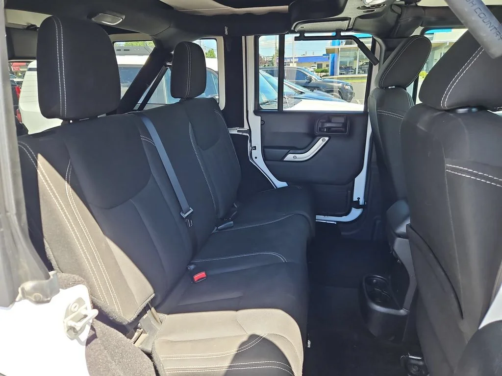 Used 2018 Granite Crystal Metallic Clearcoat Jeep Unlimited Rubicon image 26