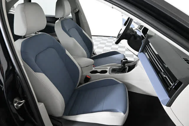 New 2026 Deep Black Pearl Volkswagen SE image 11