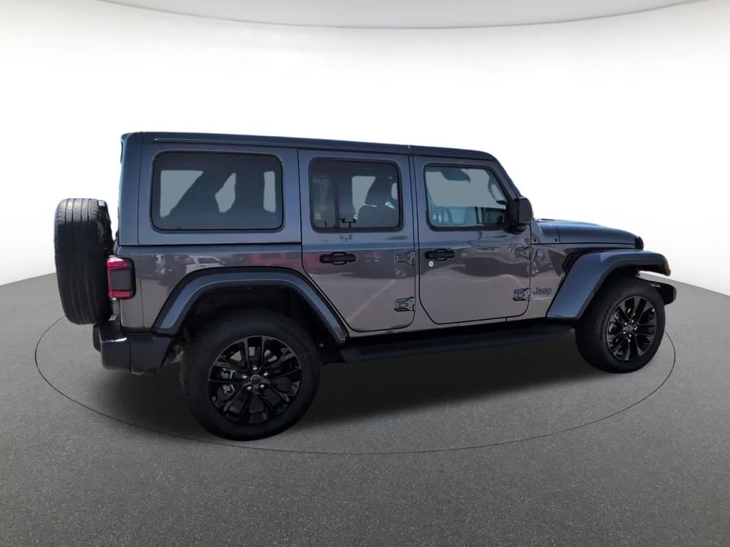 Used 2025 Gray Jeep Sahara 4xe image 5