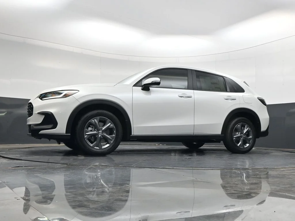 New 2027 Platinum White Pearl Honda LX image 36
