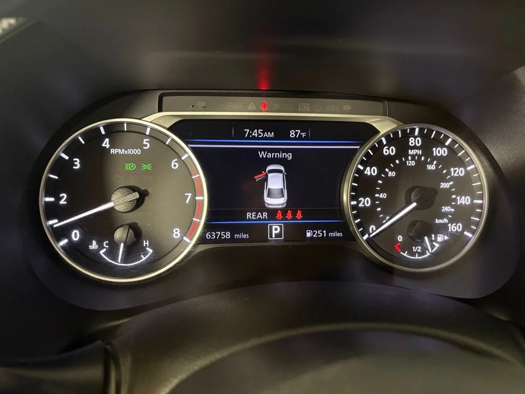 Used 2021 Red Nissan SV image 21