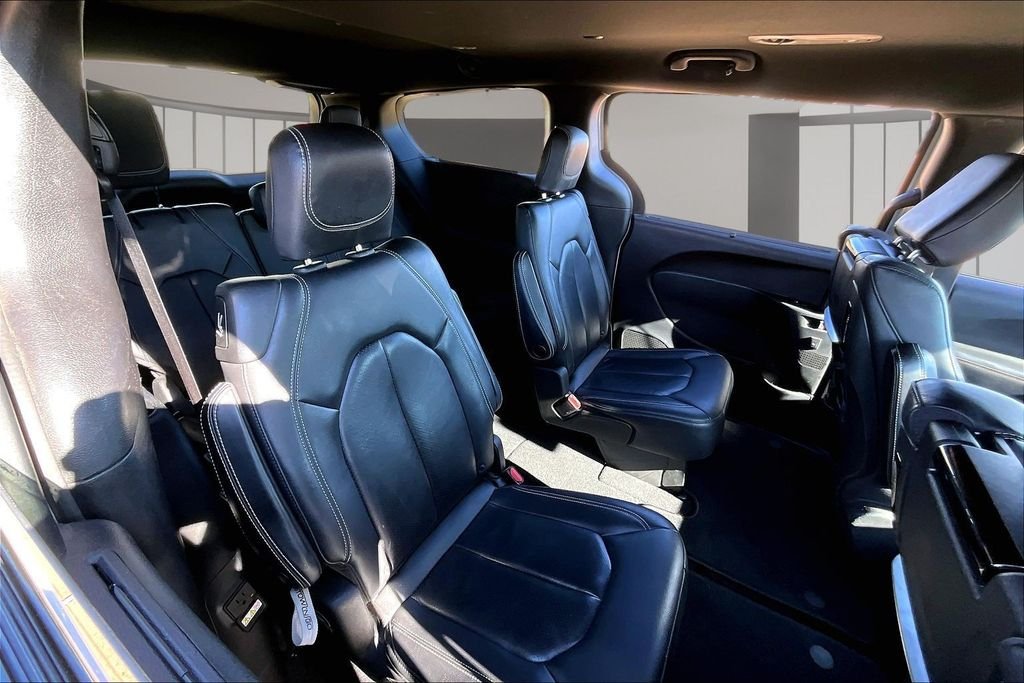 Used 2020 White Chrysler Touring L Plus image 29