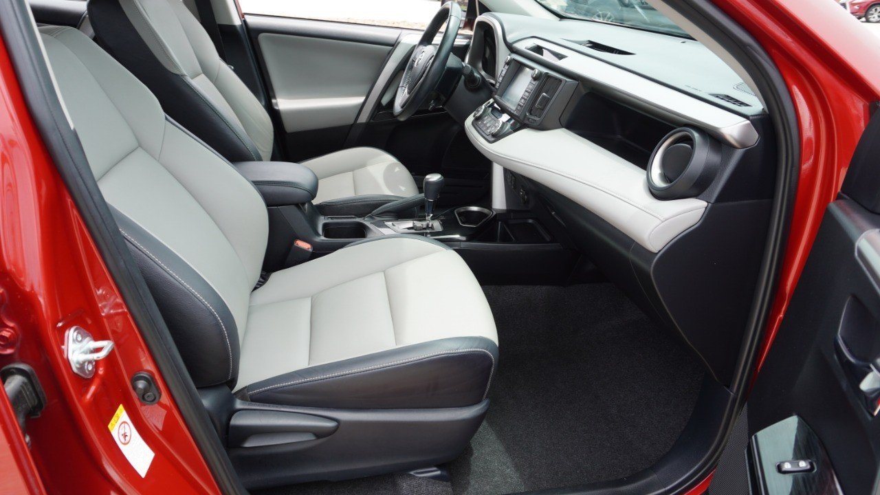 Used 2017 Red Toyota Limited image 15