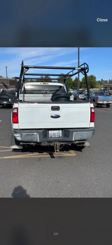 Used 2010 White Ford  image 2