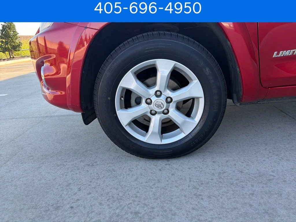 Pre-Owned 2011 Toyota RAV4 Ltd