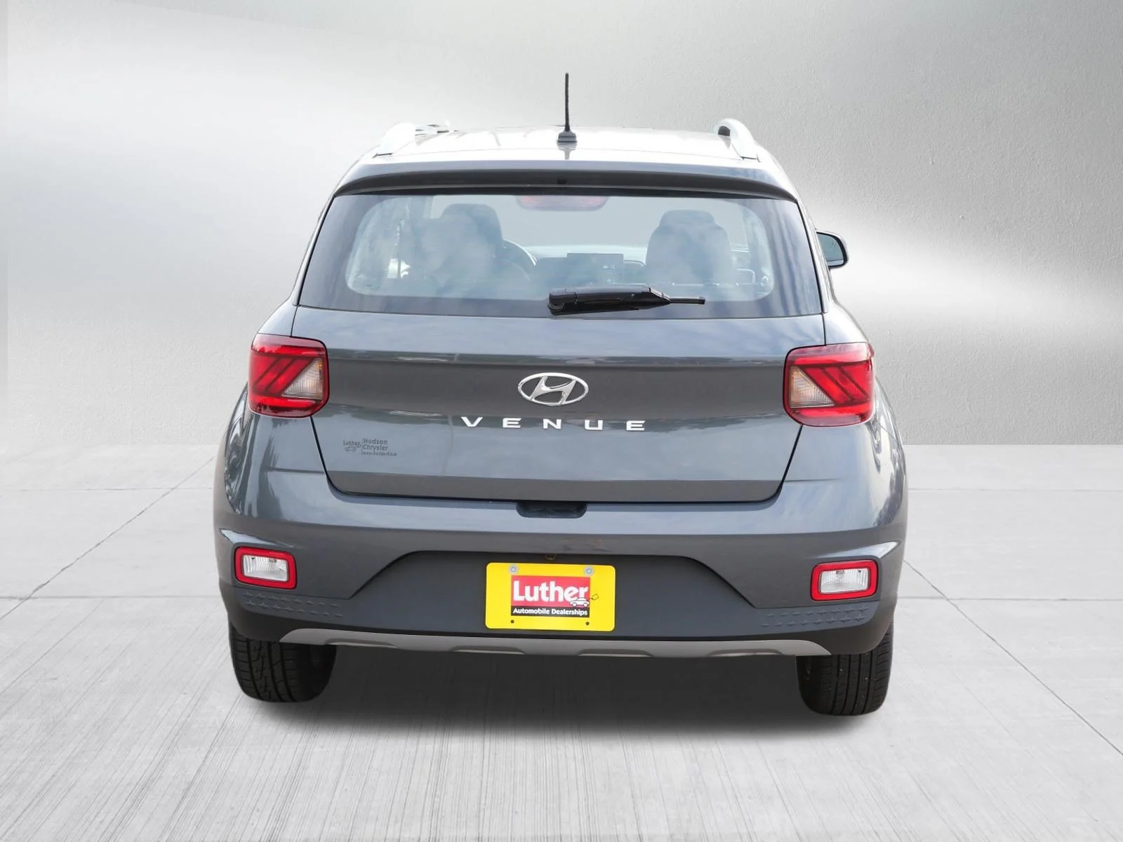 2025 Hyundai Venue SEL - Photo 6