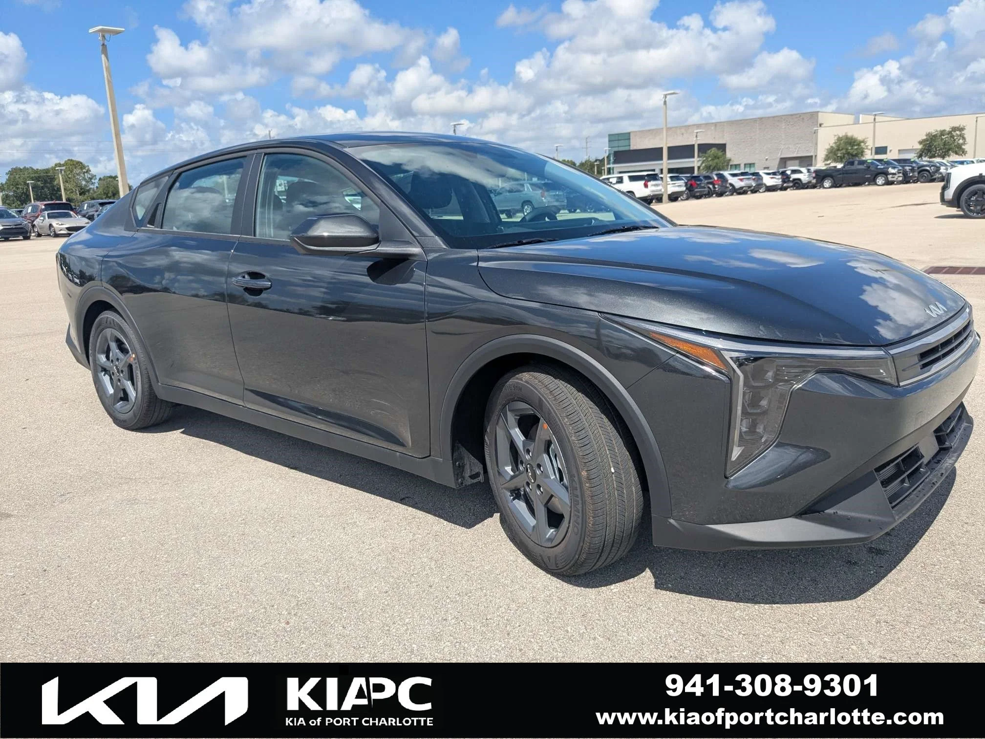 2026 Kia K4 LXS AT's photo