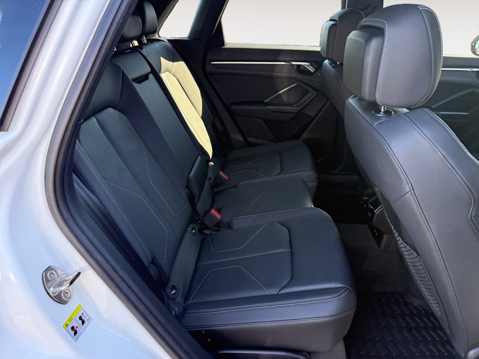 Used 2023 Ibis White Audi Premium Plus image 18