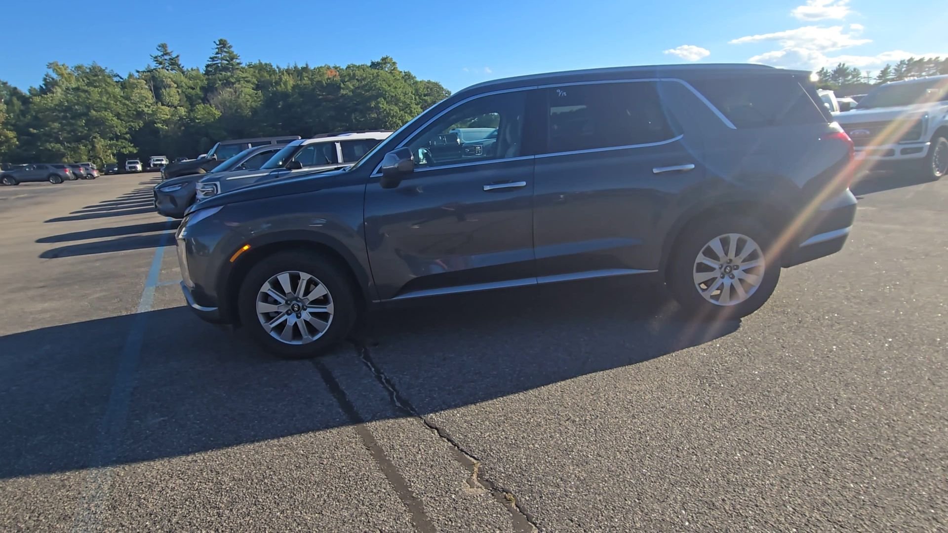 Used 2025 Gray Hyundai SEL image 15