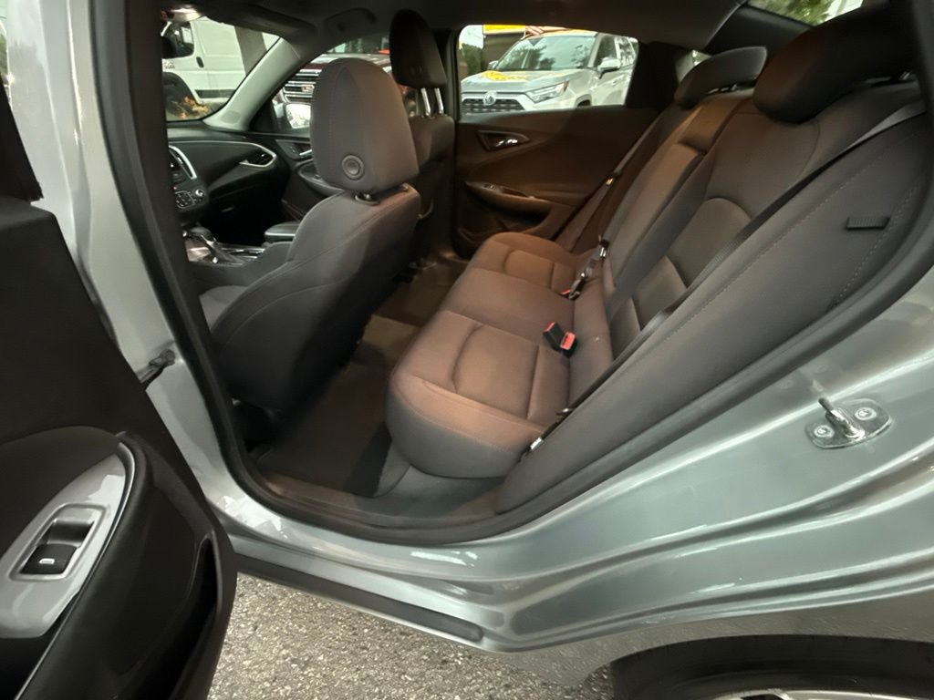 Used 2024 Gray Chevrolet LT image 17