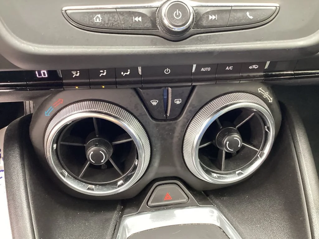 Used 2018 BLACK Chevrolet 1LT image 26