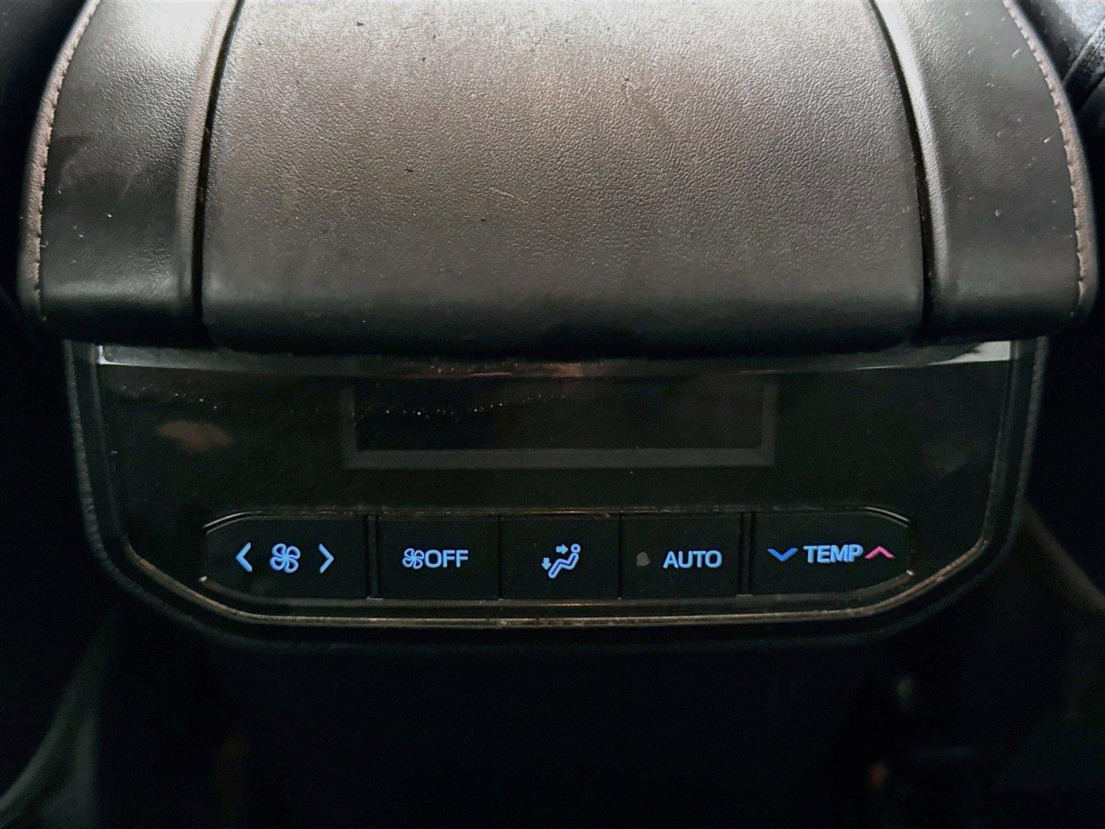 Used 2022 Midnight Black Metallic Toyota XLE image 36