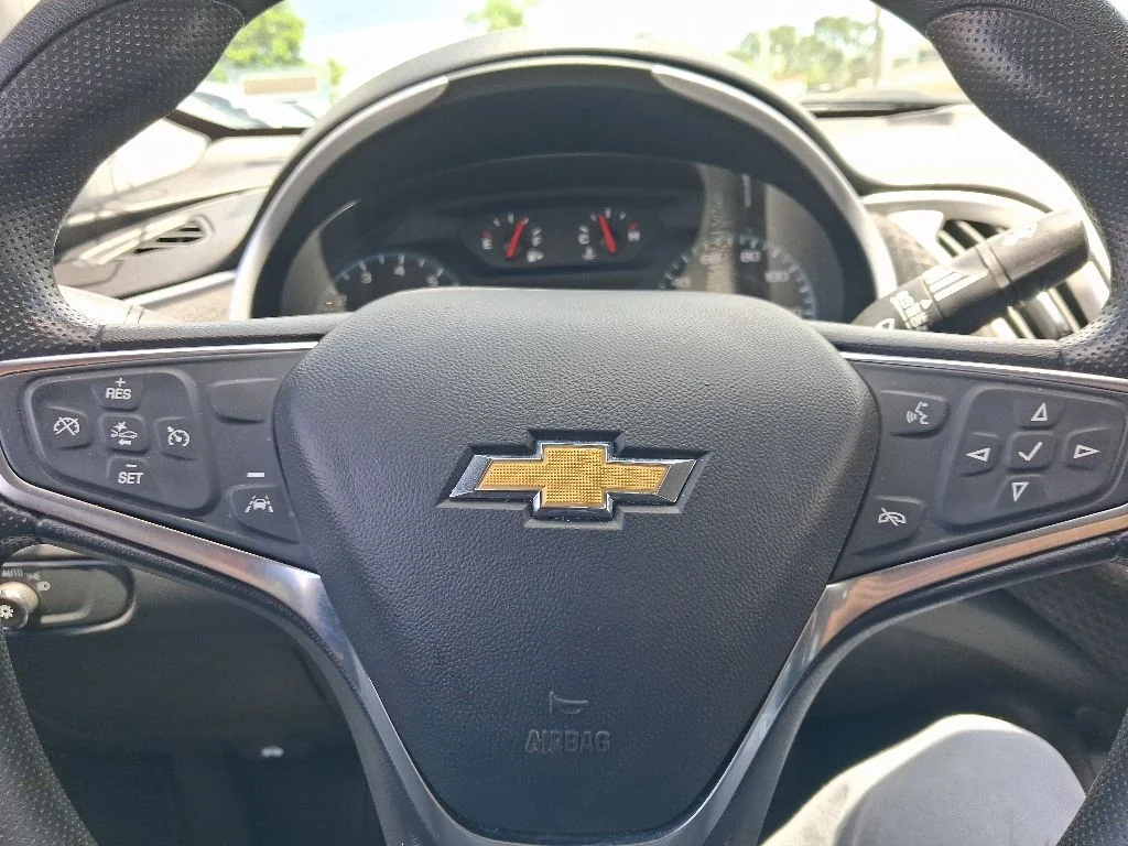 Used 2024 Gray Chevrolet LT image 30