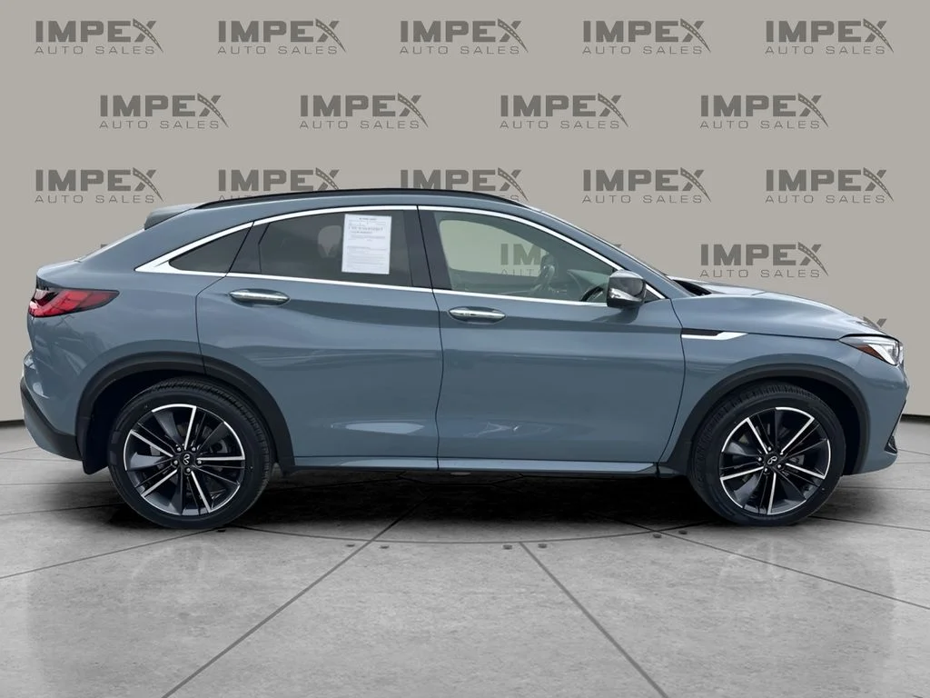 Used 2023 Gray INFINITI LUXE image 6