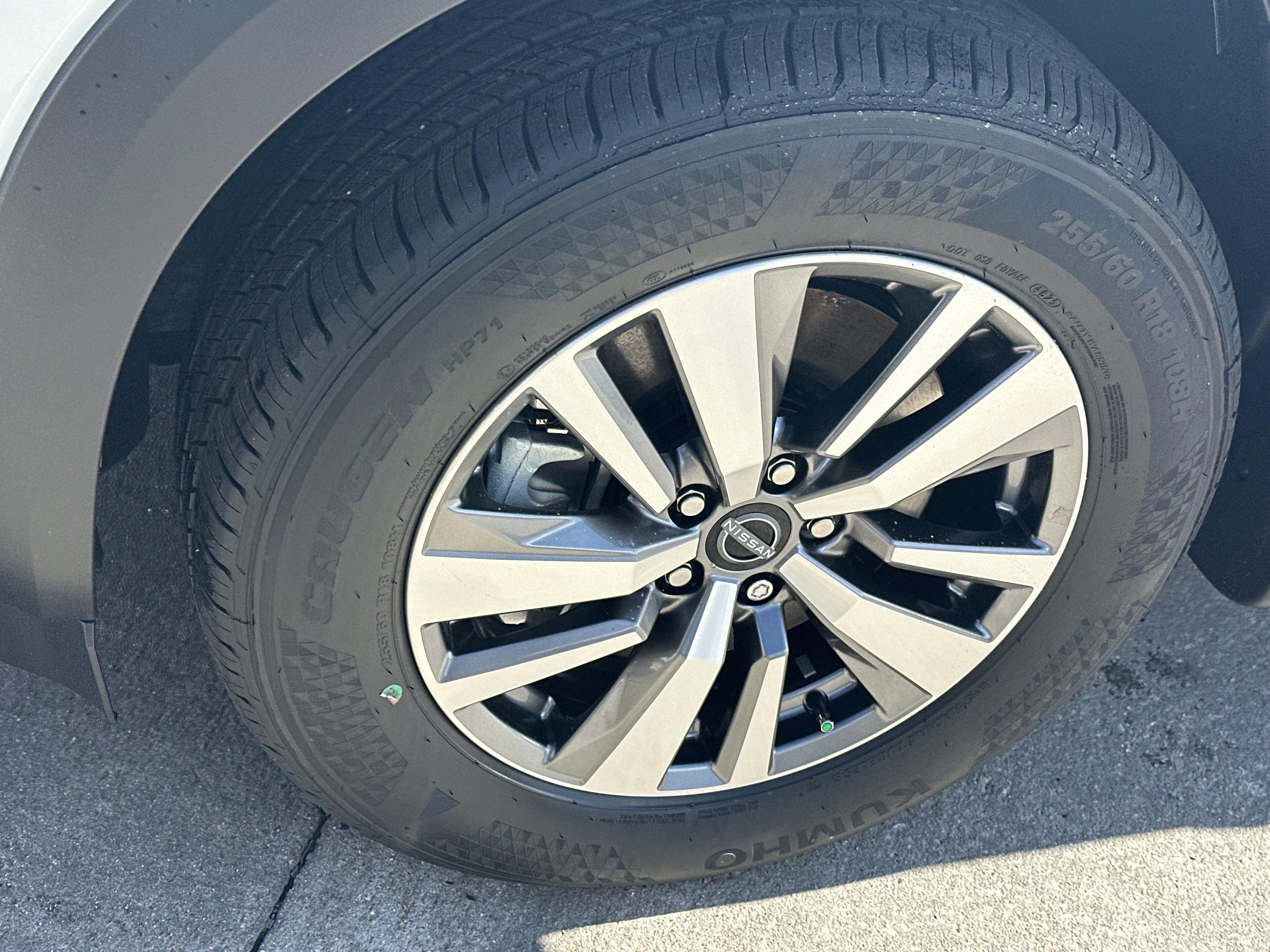 New 2026 Everest White Pearl Tricoat Nissan SL image 12