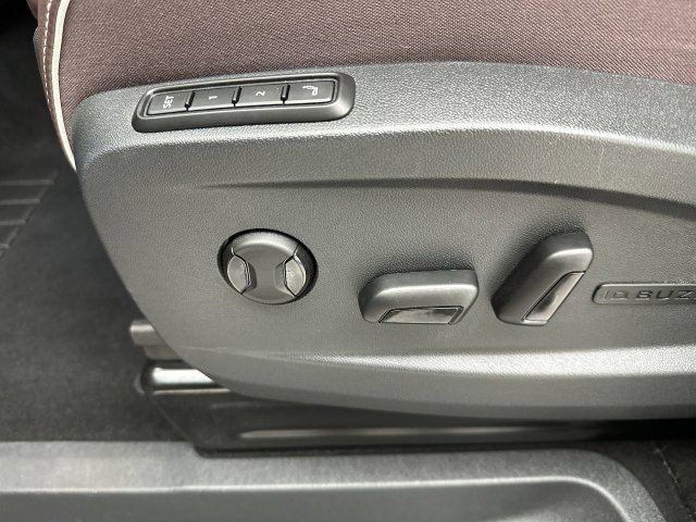 Certified Used 2025 Red Volkswagen Pro S Plus image 13