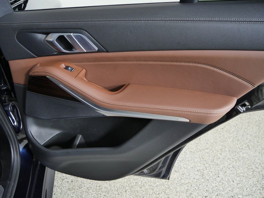 Used 2020 Carbon Black Metallic BMW xDrive40i image 25
