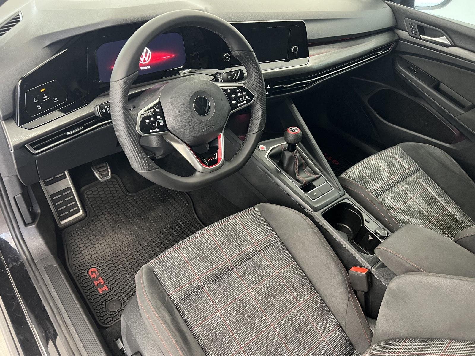 2022 Volkswagen Golf GTI S - Photo 13