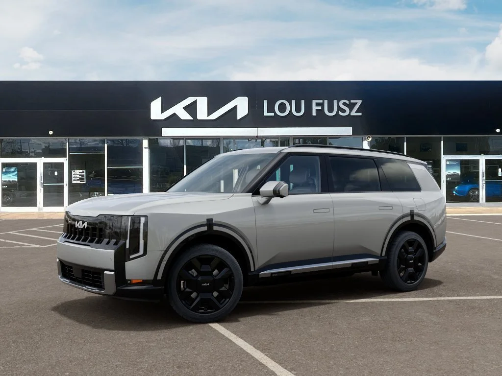 New 2027 Ivory Silver Kia SX image 3