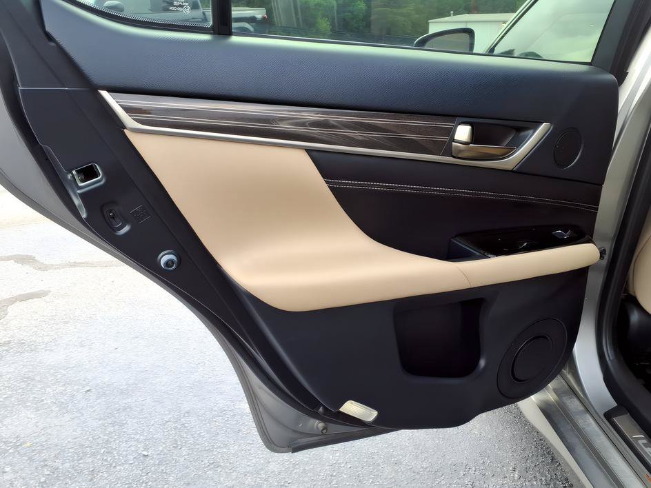 Used 2016 Atomic Silver Lexus 350 image 12