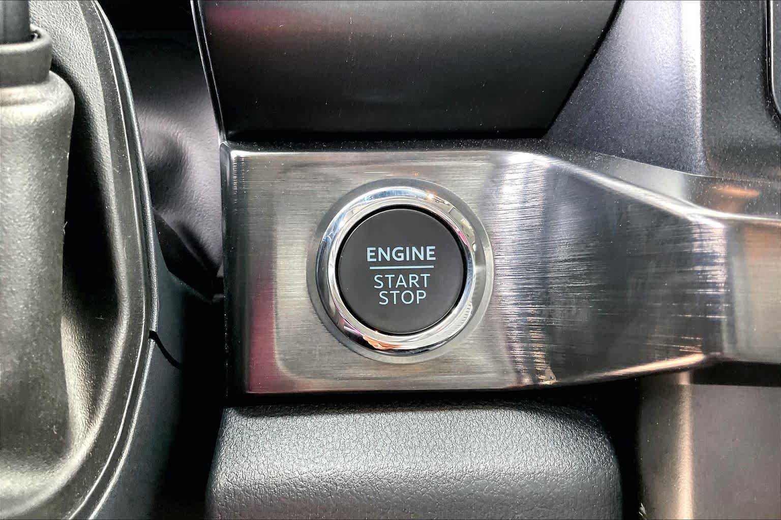 New 2026 Avalanche Ford F-250® Lariat® image 17