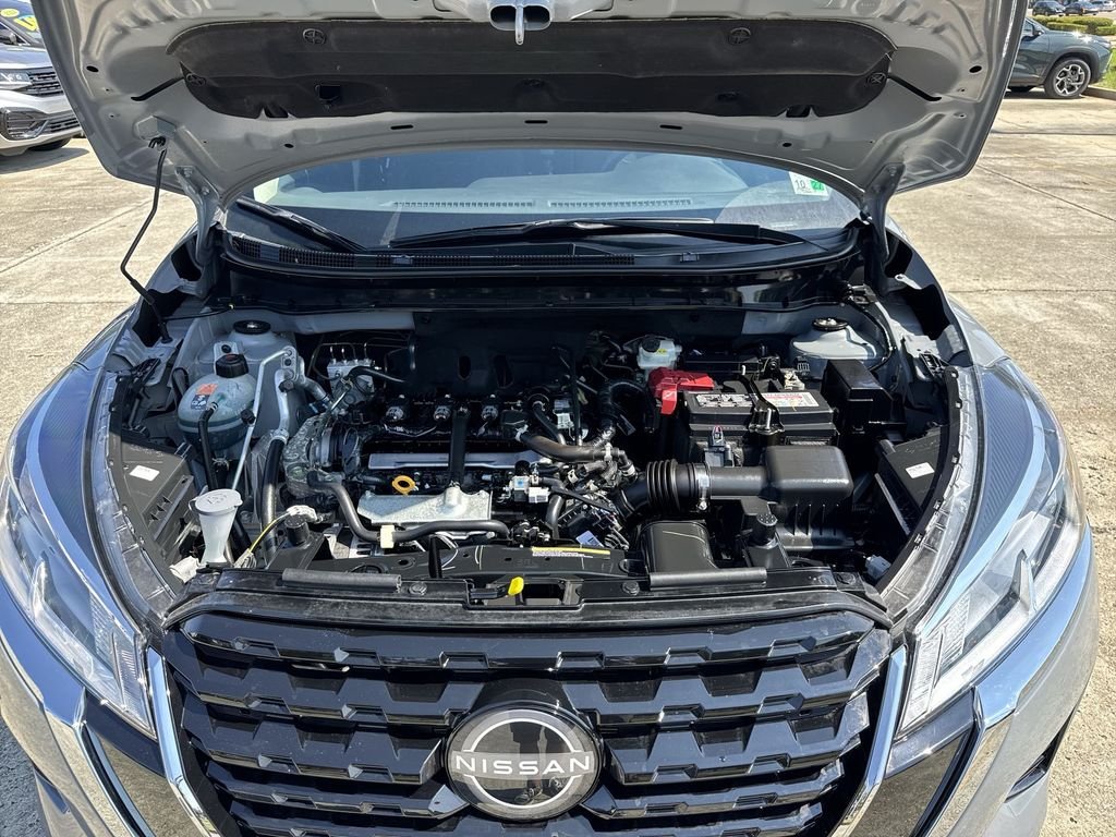 Used 2023 Gray Nissan SV image 17