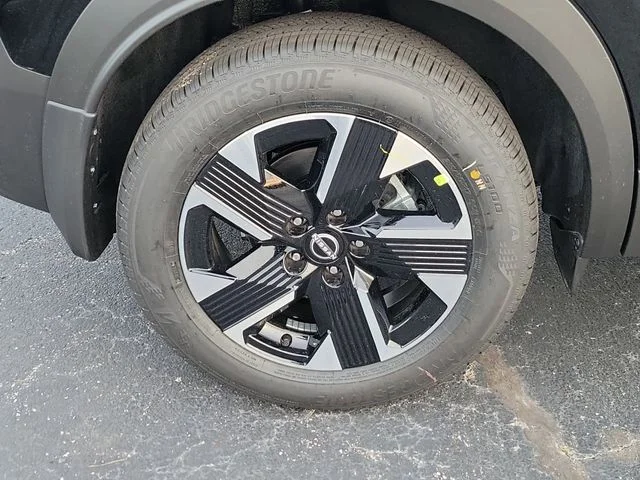 New 2026 Super Black Nissan SV image 5