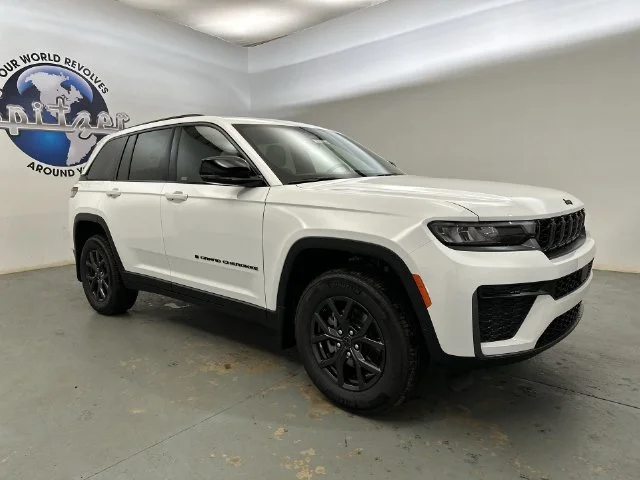 New 2027 Bright White Clear-Coat Paint Jeep Altitude image 12