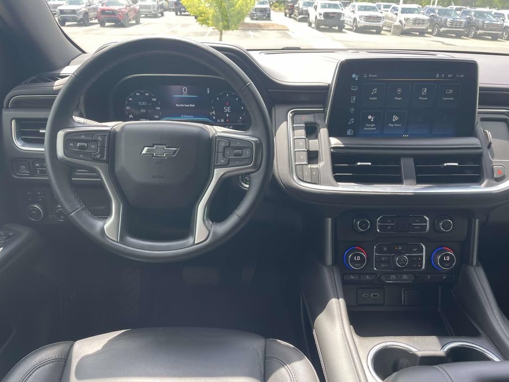 Used 2023 Black Chevrolet Z71 image 13