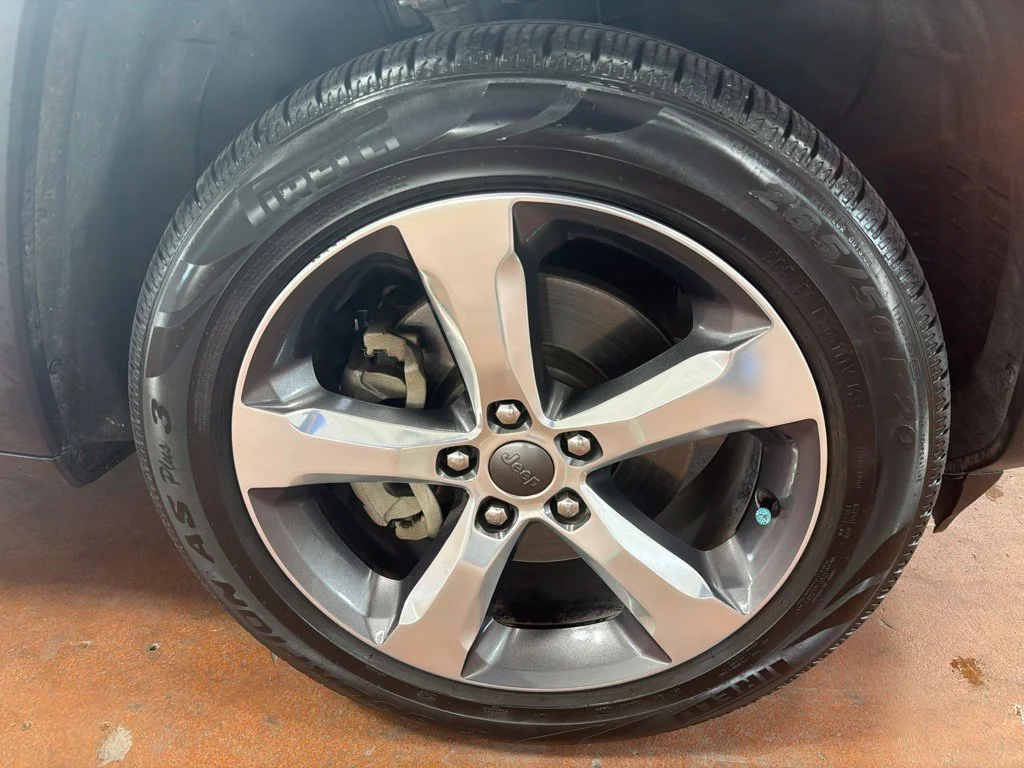 Used 2021 Bright White Clearcoat Jeep Limited image 11