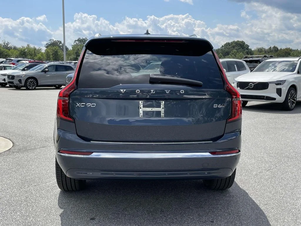2026 Volvo XC90 Plus - Photo 21