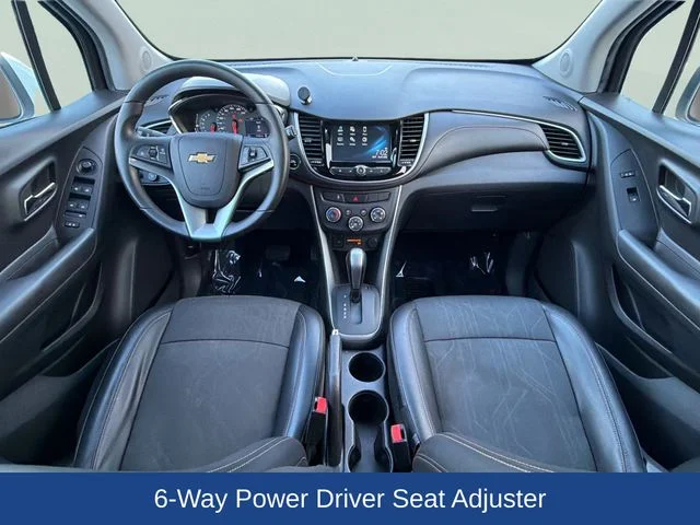 Used 2017 White Chevrolet LT image 27