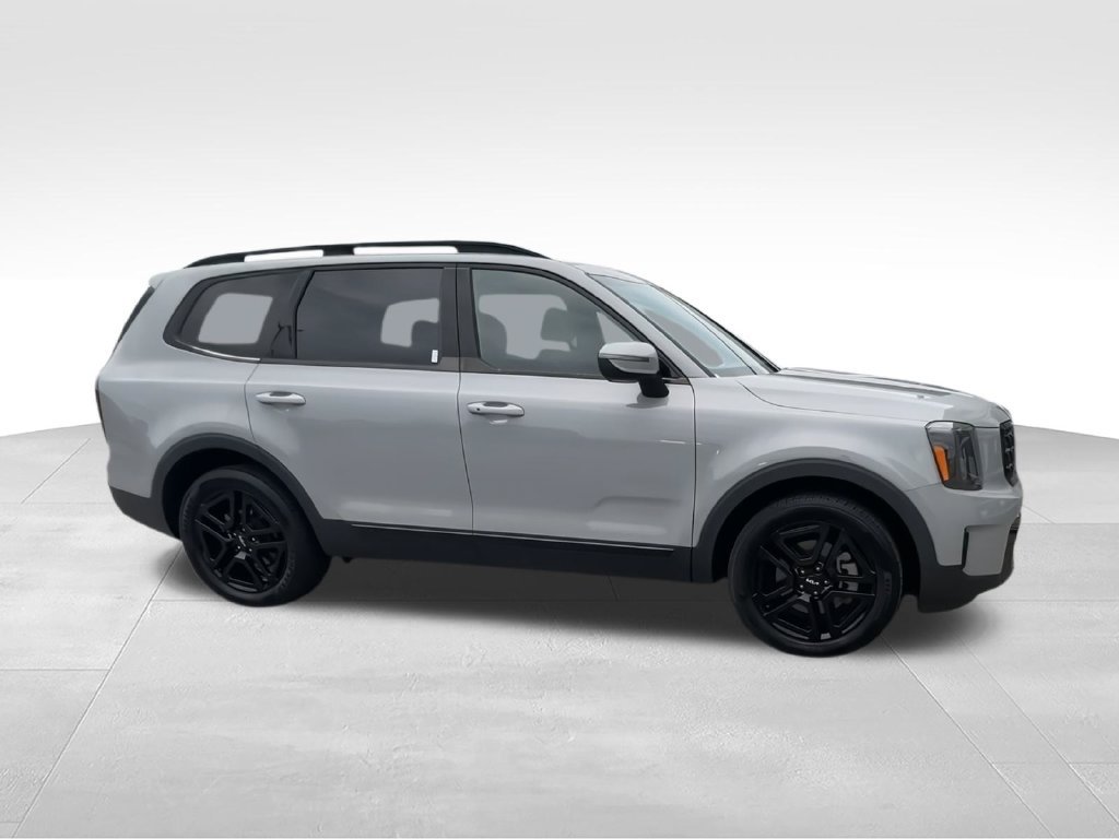 Used 2024 Gray Kia EX X-Line image 9