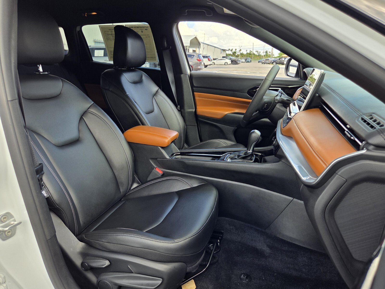 Used 2025 Bright White Clearcoat Jeep Limited image 17