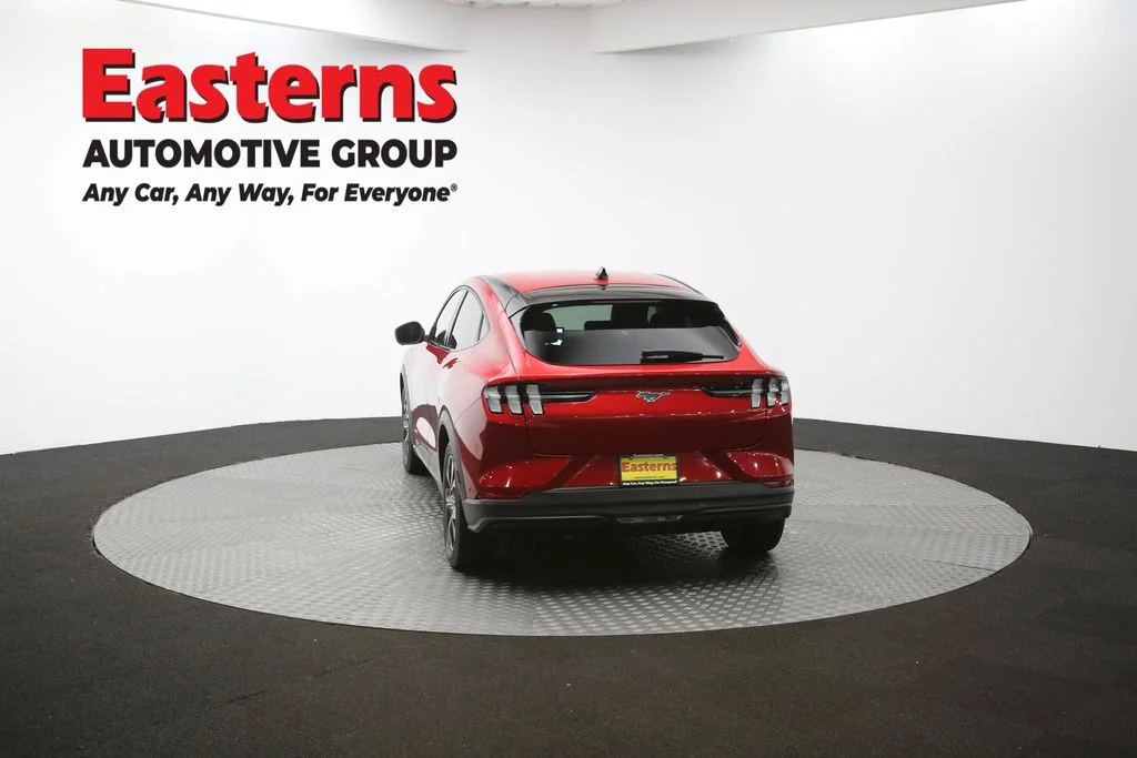 Used 2024 Red Ford Select image 65