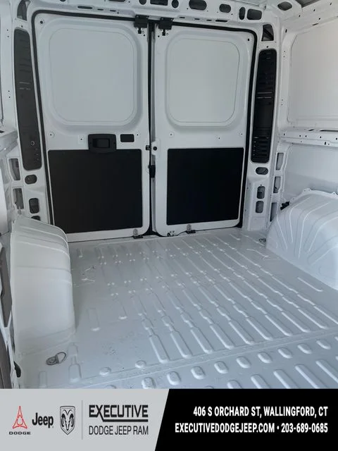 New 2026 Bright White Clear-Coat Exterior Paint RAM Low Roof image 21