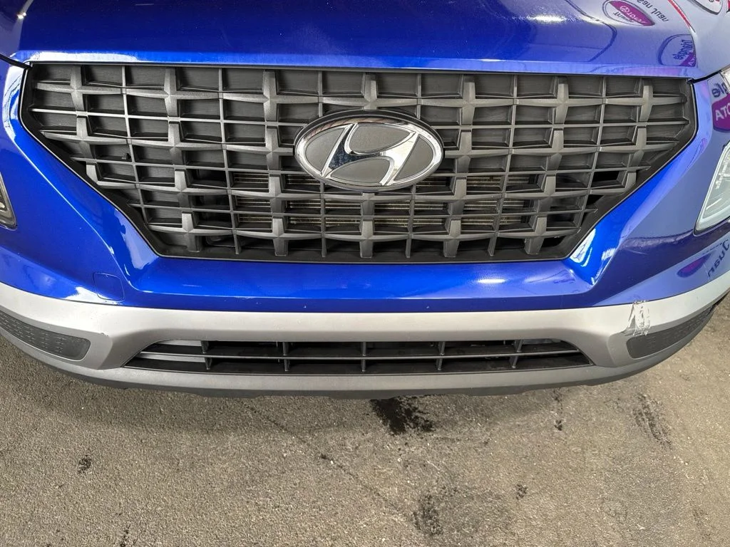 Used 2025 Blue Hyundai SE image 12