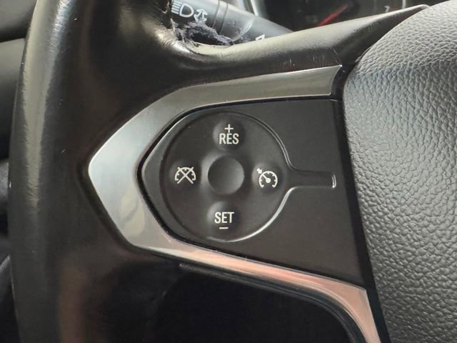 Used 2018 GRAPHITE METALLIC Chevrolet LT Leather image 18