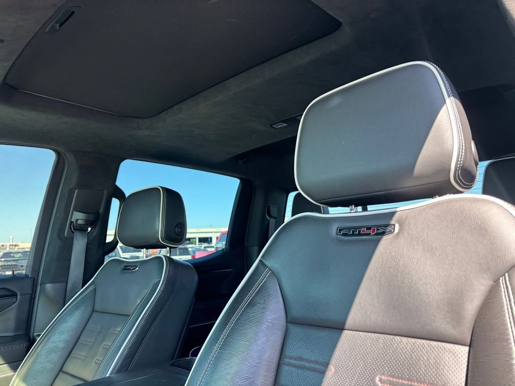 Used 2023 White GMC AT4X image 12