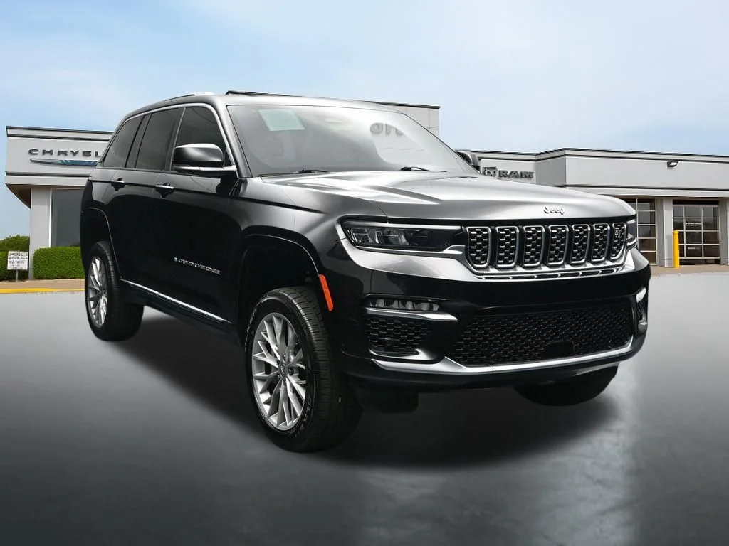 Used 2023 Black Jeep Summit image 7