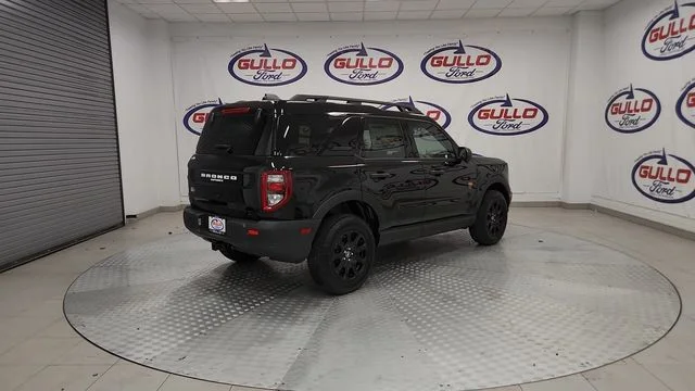 New 2026 Shadow Black Ford Badlands image 9