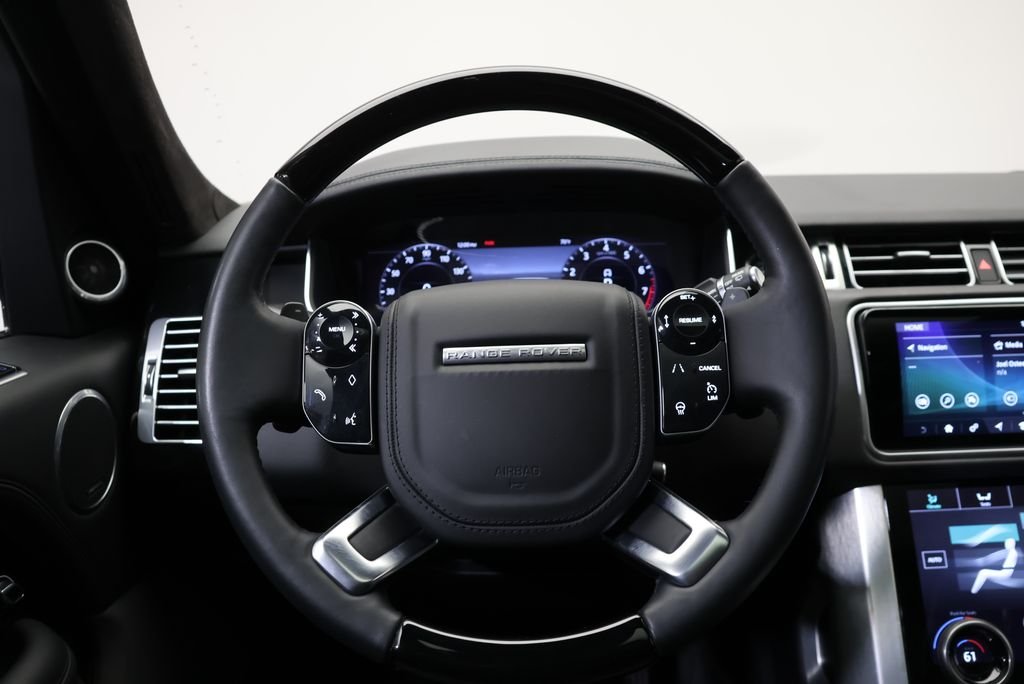 Used 2019  Land Rover 5.0L V8 Supercharged image 17