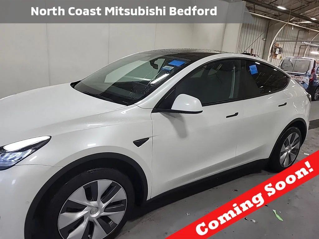 2022 Tesla Model Y Long Range Dual Motor All-Wheel Drive's photo