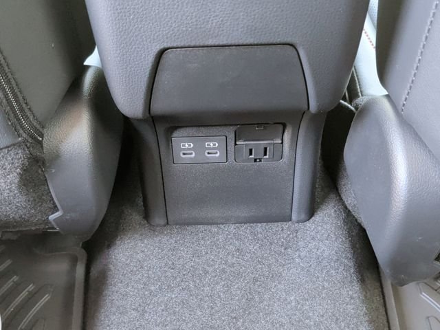 2026 Toyota Prius Plug-in Hybrid XSE - Photo 31