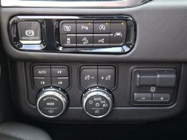 New 2026 Glacier White Tricoat GMC Denali image 23