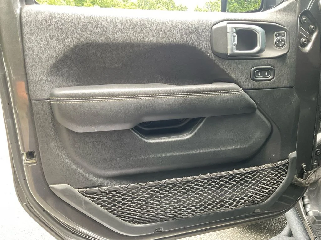 Used 2021 Gray Jeep Overland image 30