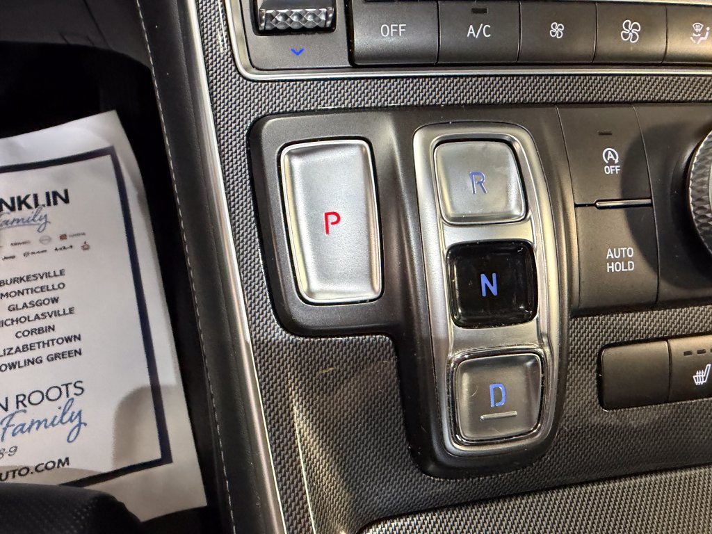 Used 2022 Black Hyundai SEL image 15