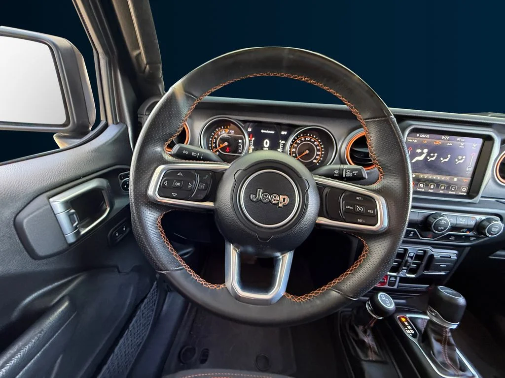 Used 2023 Gray Jeep Mojave image 13
